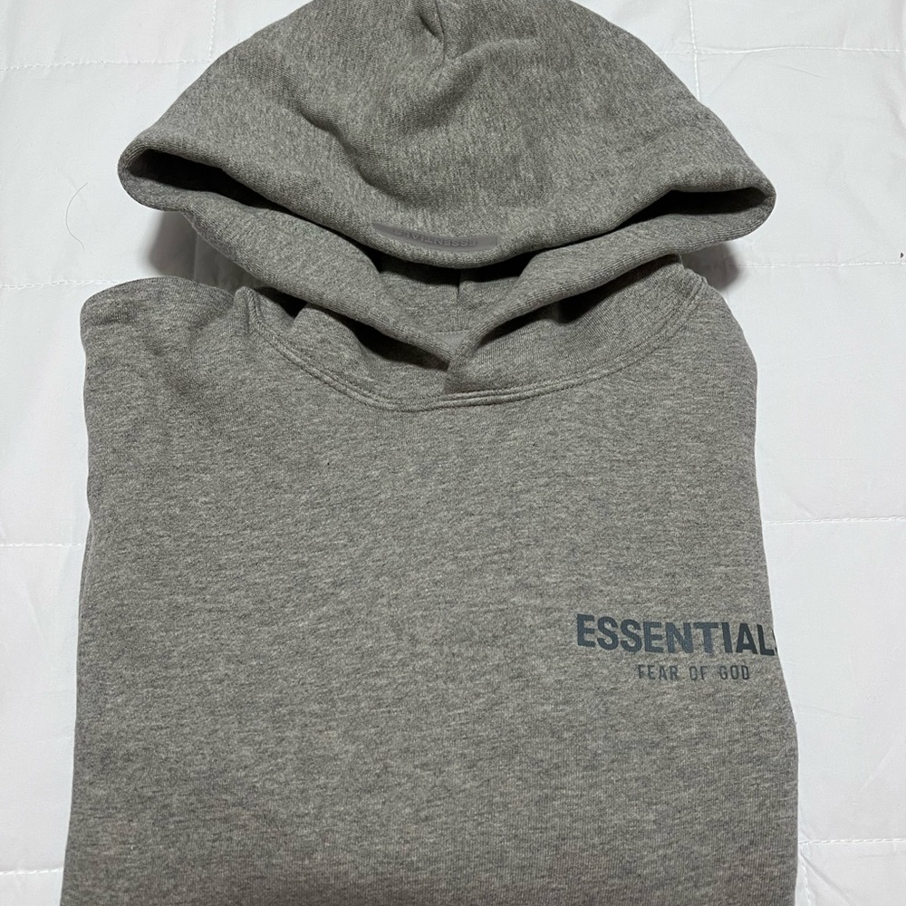 ESSENTIALS FEAR OF GODS PULLOVER HOODIE IN GRAY COLOR